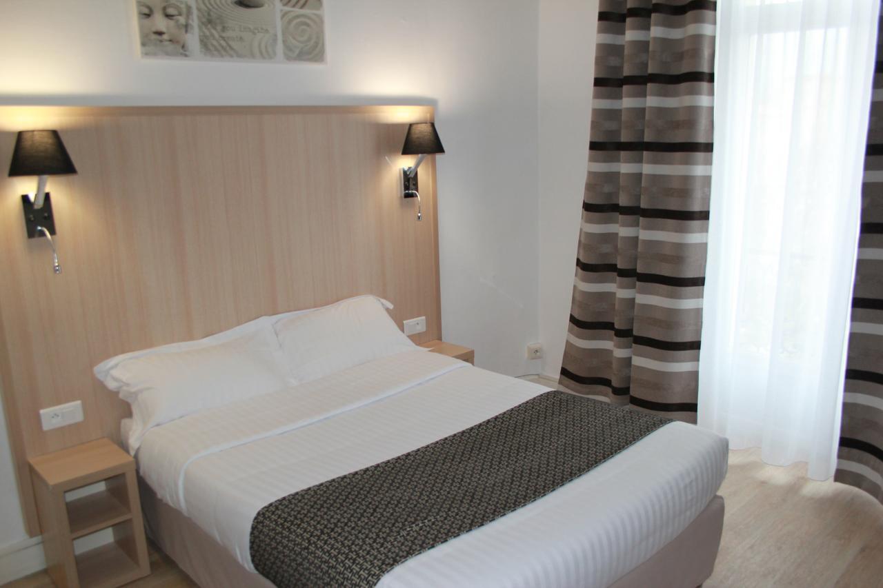 Hotel Univers Carpentras Eksteriør bilde