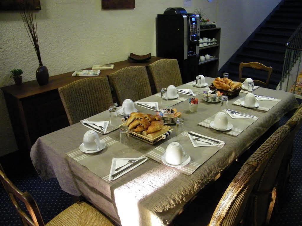 Hotel Univers Carpentras Eksteriør bilde